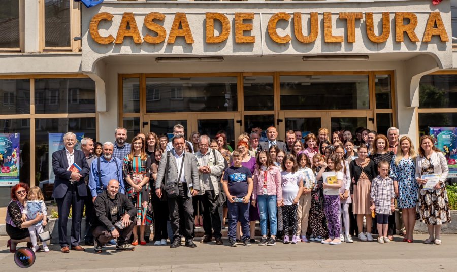 Premii acordate în cadrul Festivalului Național de Literatură și Folclor ”Armonii de primăvară”