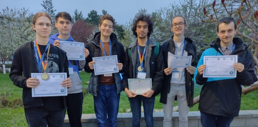 Avem viitor la informatică: Elevii foarte talentați ai Colegiului Național „Vasile Lucaciu” Baia Mare au obținut iar mai multe performanțe în țară!