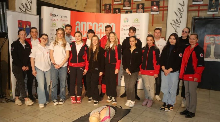 Implicarea activă a voluntarilor maltezi din Maramureș: Doritori instruiți, în cadrul unui atelier special, la Festivalul „Aproape”, din Baia Mare!