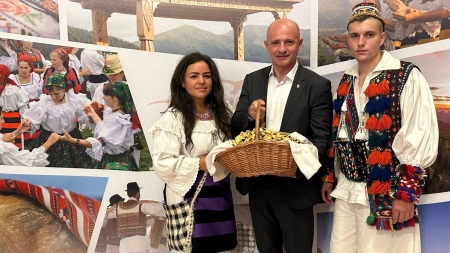 Tradițiile şi produsele autentice din Maramureș au fost prezente la Palatul Parlamentului