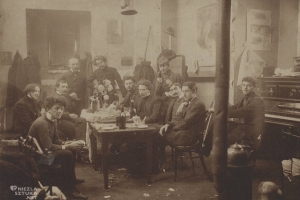6 In atelier cu studenții 1904