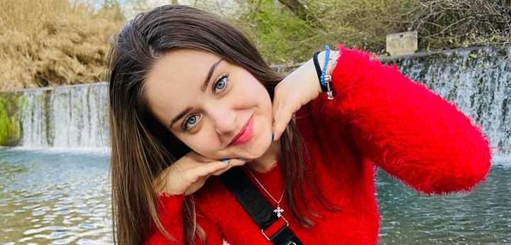 România Talentată: Tânăra Andrada Maria Grumaz, artistă din Maramureș, cover la o piesă specială, în Italia! Hitul „Flowers” în colaborare cu MD DJ