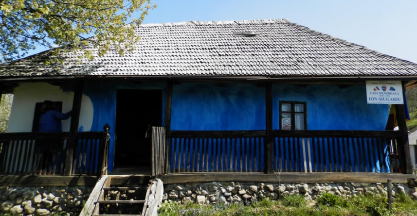 Băița Băii: Ion Șugariu, poetul și jurnalistul din Maramureș, căzut în apărarea ideologiei românești, în 1945; Narațiune de erou adevărat al nației