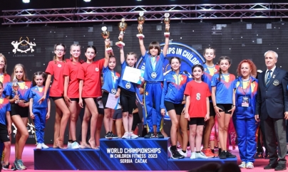 Campionatul Mondial Fitness Cadeți: Medalii pentru sportivii din Maramureș, în Serbia, cu echipa României; Iată lista premiilor și a câștigătorilor