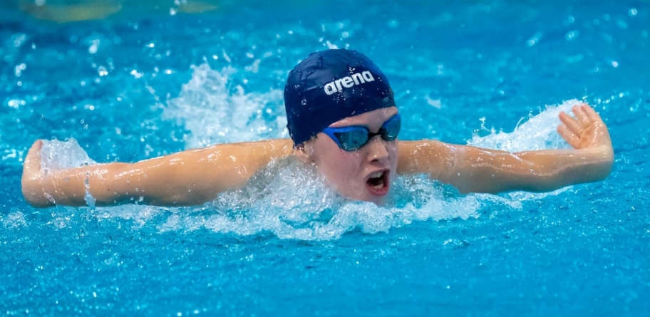 Campionat Național de Înot: Lorand Hitter, campion al României la proba de bras copii, 10 ani; A reprezentat Flykick Team, din Municipiul Baia Mare