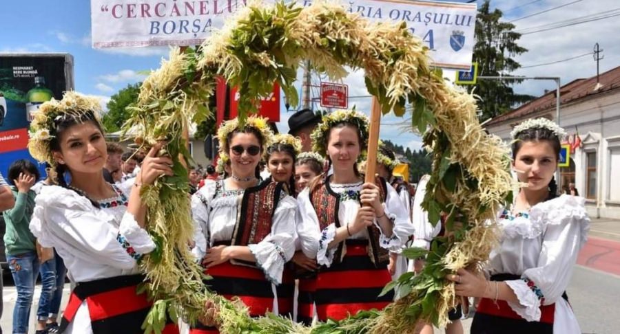 Ansamblul Cercănelul din Borșa va reprezenta Maramureșul, la festivalul internațional de folclor destinat tinerilor, „Dorna, plai de joc și cântec”