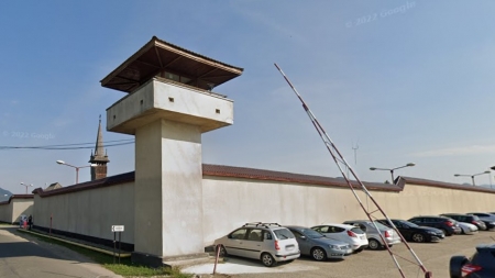 Proiecte pe bandă rulantă la Penitenciarul Baia Mare