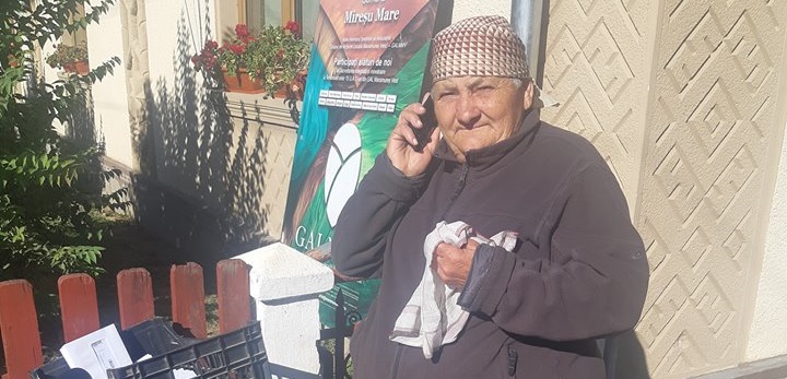 Poștășița pensionară din Mireș, plină de viață, la aproape 74 de ani: „Tătă viața am știut să fiu foarte activă”; Ce înseamnă cu adevărat dedicarea
