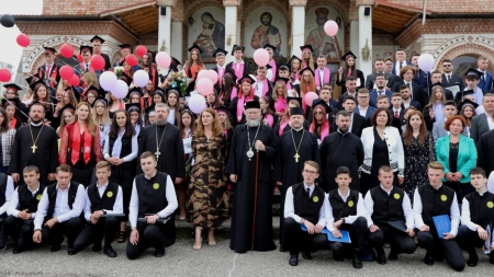 PS Iustin, la festivitatea seminariștilor din Maramureș