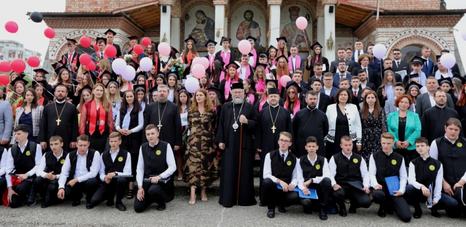 PS Iustin, la festivitatea seminariștilor din Maramureș