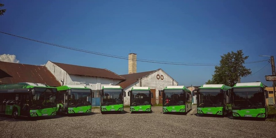 Transport public mai modern în Sighetu Marmației: De astăzi cele 7 autobuze electrice performante, în circulație, pe străzile din municipiu!