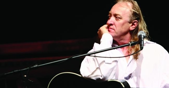 Ștefan Hrușcă va susține un concert folk în Baia Mare în acest weekend