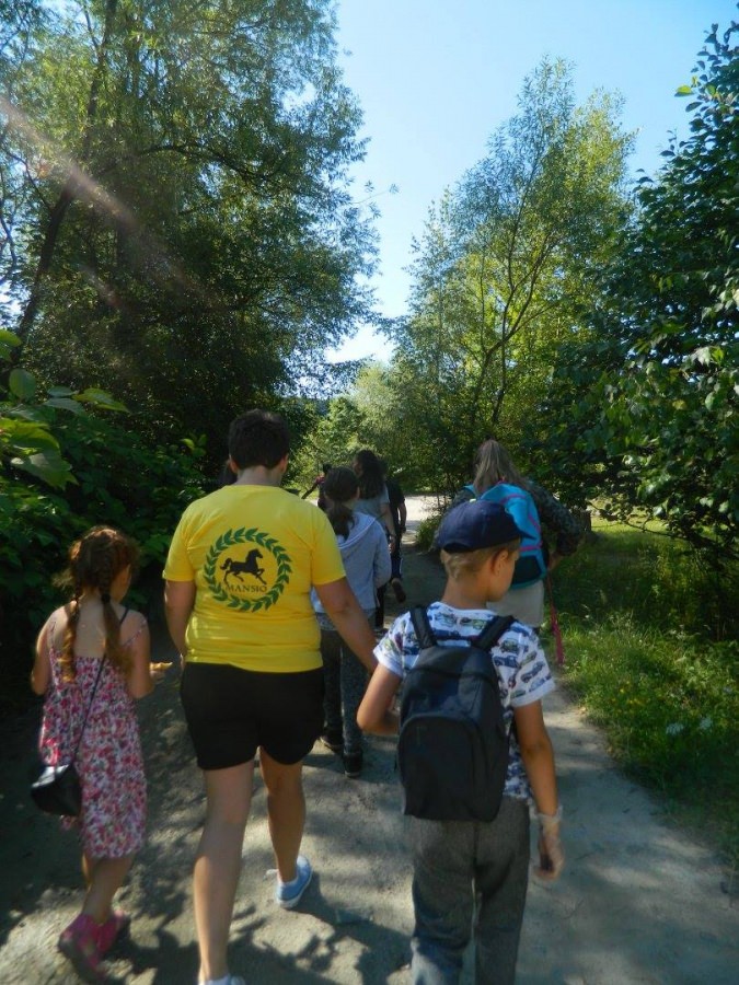 La Centrul Educațional Firiza încep atelierele din cadrul proiectului ”Alerg să îmi colorez vara”