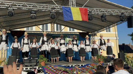 Ansamblul „Coconii Maramureșului”, locul I la Festivalul Internațional de Folclor pentru Românii de Pretutindeni „La Fântâna Dorului”