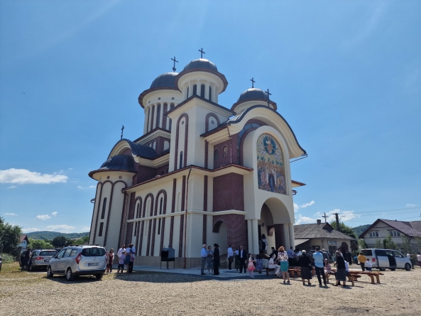 Biserica Ortodoxă „Înălțarea Domnului” Tg. Lăpuș – 20 de ani de existență