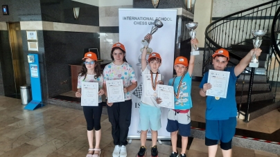 Festivalul Internațional al Șahului în Școală: Băimărenii Școlii Gimnaziale „Dimitrie Cantemir” au acaparat podiumul, la proba de blitz din concurs