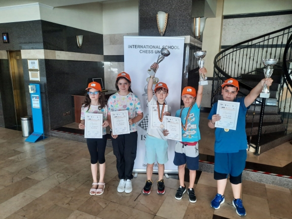 Festivalul Internațional al Șahului în Școală: Băimărenii Școlii Gimnaziale „Dimitrie Cantemir” au acaparat podiumul, la proba de blitz din concurs