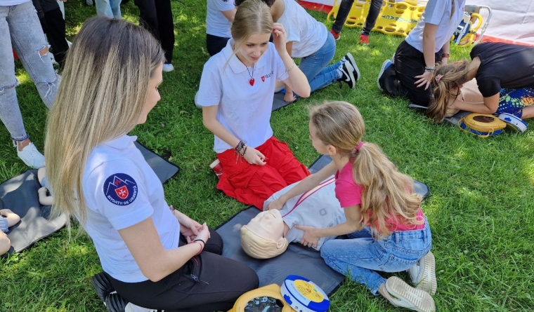 Eroii voluntari de viitor: 4 malteze băimărene au salvat victime reale în situații autentice; Ele sunt fetele care au aplicat cu tact primul ajutor