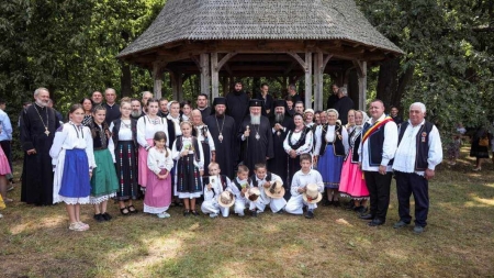 Înaltpreasfințitul Părinte Andrei, Arhiepiscopul Vadului, Feleacului și Clujului și Mitropolitul Clujului, Maramureșului și Sălajului, a slujit în comuna natală