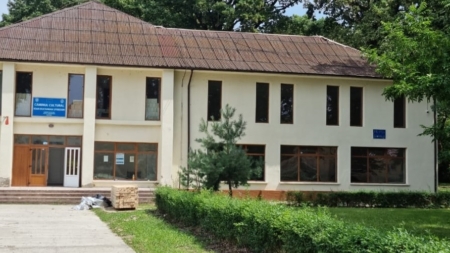 Lucrări începute pentru reabilitarea Căminului Cultural Satulung