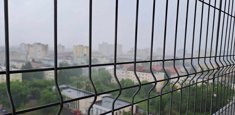 Codul portocaliu: Vijelii puternice așteptate în Maramureș