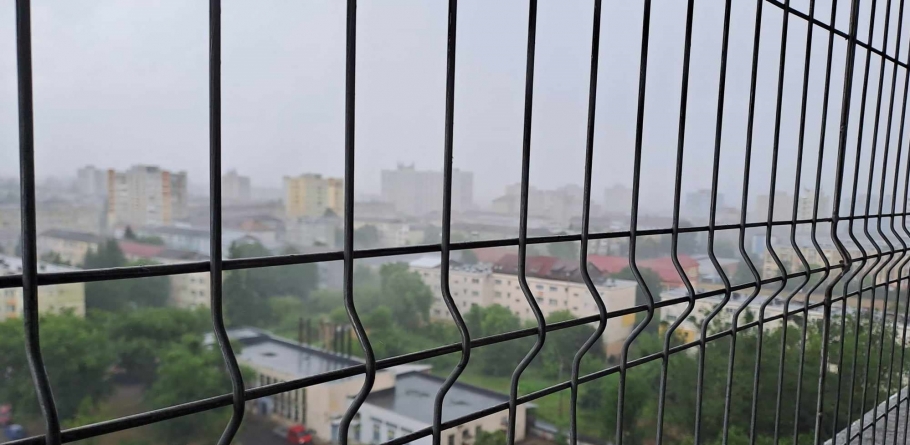 Codul portocaliu: Vijelii puternice așteptate în Maramureș