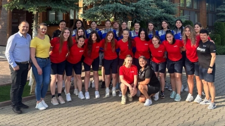 Handbal Feminin: Lucruri interesante despre cele 7 jucătoare băimărene care sunt în echipa României de la Campionatul European care începe în Argeș