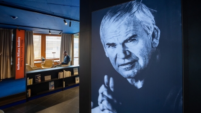 Cunoscutul scriitor Milan Kundera a murit la 94 de ani