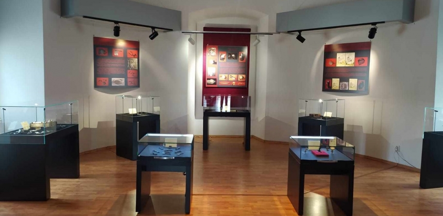 „Breslele băimărene”, de la meșteșug la artă: Breslele lăcătușilor, fierarilor, armurierilor, la Muzeul Județean de Istorie și Arheologie Baia Mare