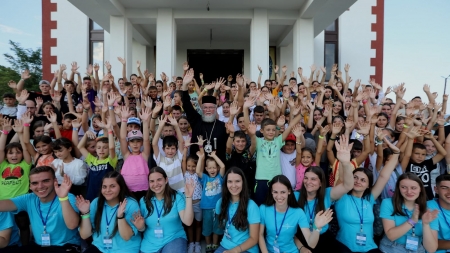 PS Iustin, despre implicarea Bisericii în activitățile cu copiii și tinerii