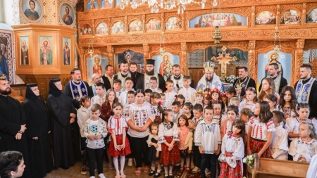 Paraclisul Maicii Domnului în Parohia Groși