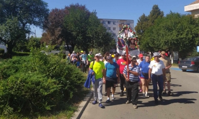 Peste 70 de credincioși din comuna Lăpuș au pornit și anul acesta pe jos spre Mănăstirea Nicula