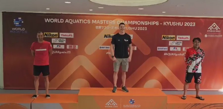 Argint pentru sportivul Ștefan Ioan Gherghel la una dintre probele Campionatului Mondial de Natație Masters din Japonia