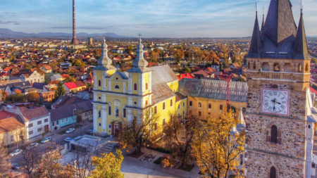 Între 13 și 22 august, comunitatea romano-catolică organizează Zilele Sfântul Ștefan