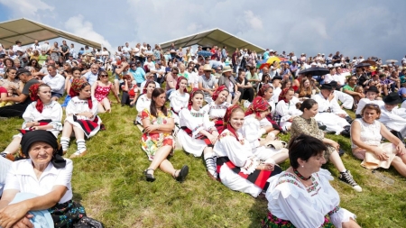 Multă distracție și voie bună în Maramureș: Multe festivaluri în weekend, în județul nostru; „Hora de la Prislop”, folk, sărbători de localități