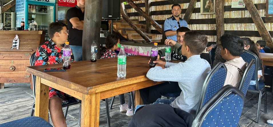 Polițiștii Biroului Siguranța Școlară, aproape de elevi și pe timpul vacanței