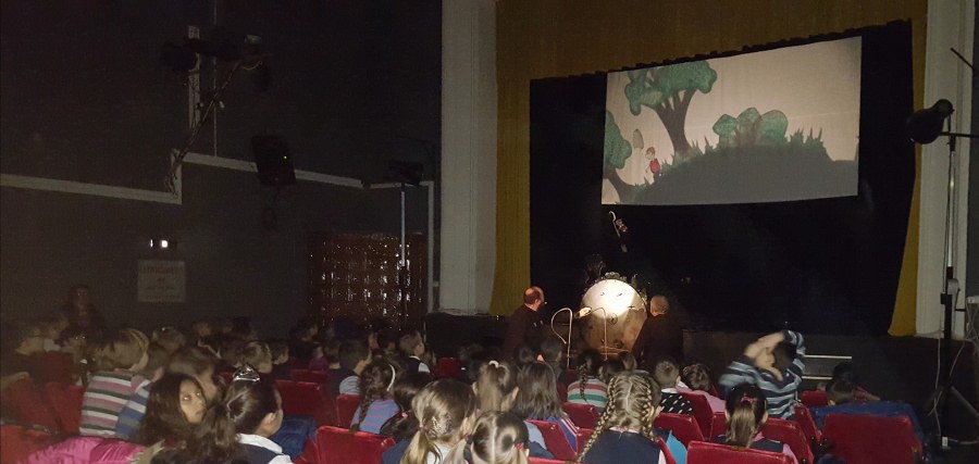 Noua stagiune vine cu vești bune: Teatrul Municipal Baia Mare – spectacole pe plan intern și internațional