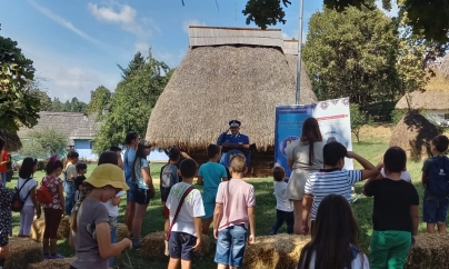 Ziua Jandarmeriei Rurale: Peste 100 de copii și tineri au participat la activitățile organizate de Jandarmeria Maramureș la Muzeul Satului din Baia Mare
