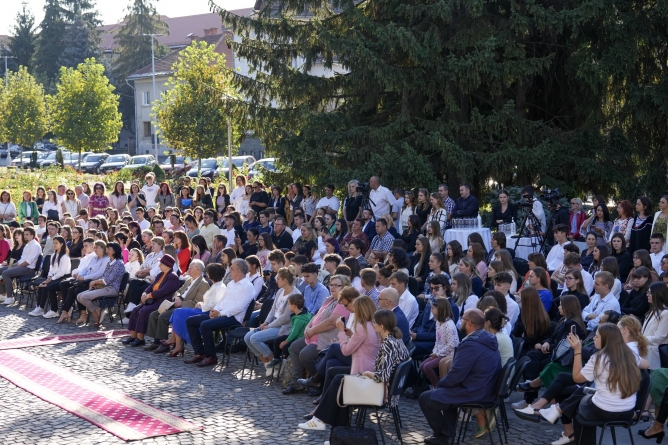 Au fost premiați elevii maramureșeni care au luat note de 10  la Bacalaureat și Evaluarea Națională