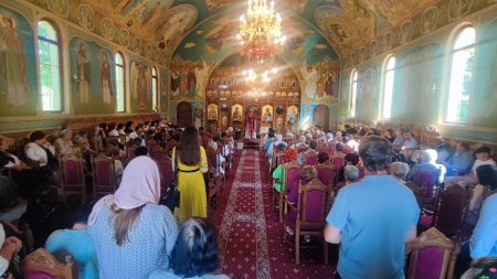 În dar pentru credincioși: Concert de pricesne la biserica „Sfântul Mare Mucenic Gheorghe” din Sighetu Marmației