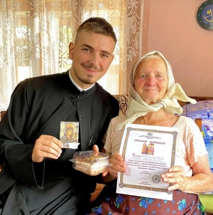 Daruri pentru vârstnicii din cadrul Parohiei Ortodoxe „Șesu-Mănăstirii” Rozavlea