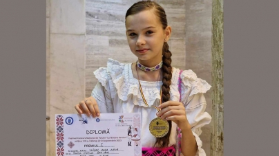 Maramureșeanca Raisa Vlășan, premiul I la Festivalul-Concurs Național de Folclor “La fântana dorului”