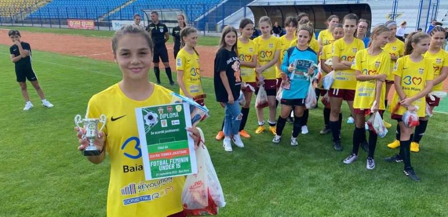 Andreea Cândea, „show fotbalistic” la U15: 7 goluri marcate pentru Fotbal Feminin Baia Mare, la Timișoara; Junioarele ACS au câștigat cu lejeritate