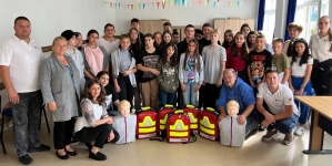 Tehnici esențiale de prim ajutor, în Maramureș: Echipamente speciale de instruire a tinerilor maramureșeni, pentru ateliere, la colegiul din Cavnic