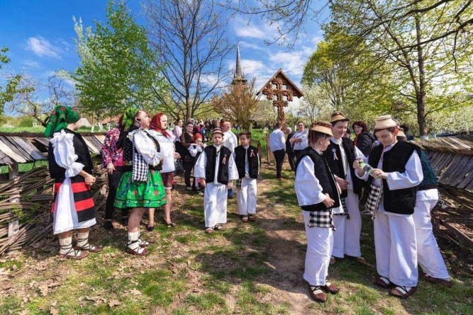 27 septembrie, ziua mondială a turismului: 7 motive justificate de a vizita regiunea Maramureș; De la tradiții, obiceiuri, la biserici și sărbători