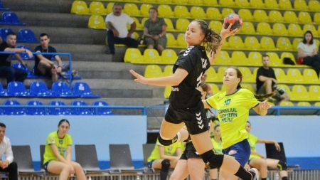 Tineretul feminin al Minaurului, pe locul întâi