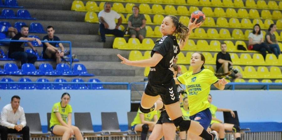 Tineretul feminin al Minaurului, pe locul întâi