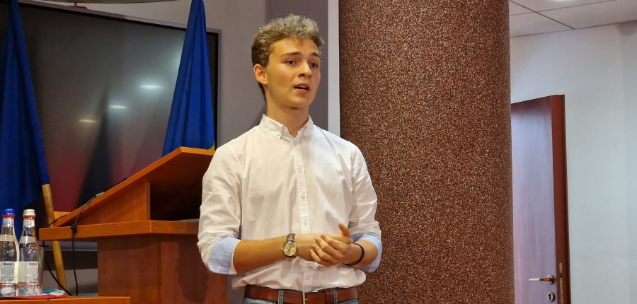 Eveniment deosebit pentru Traian Rareș Tuș: Băimăreanul de geniu a lansat oficial versiunea română a „Psalmilor Ororii”, o carte unică despre viață