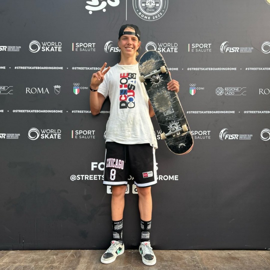 Băimăreanul Patric Iluț, calificat pe prima poziție pentru finala mondialului World Rookie Tour la skateboarding