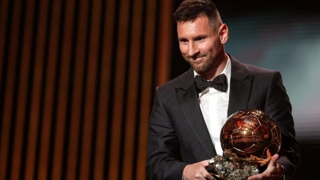 Lionel Messi a câştigat Balonul de Aur pentru a opta oară